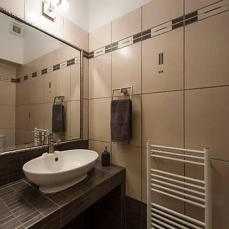 וילה Ninemia Mjf נאוסה